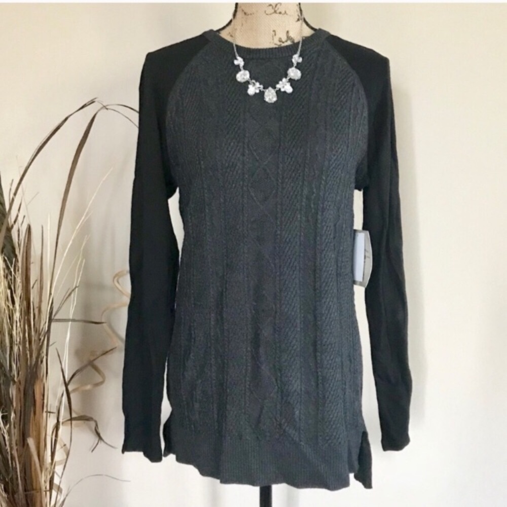 •Bass• mixed knit sweater